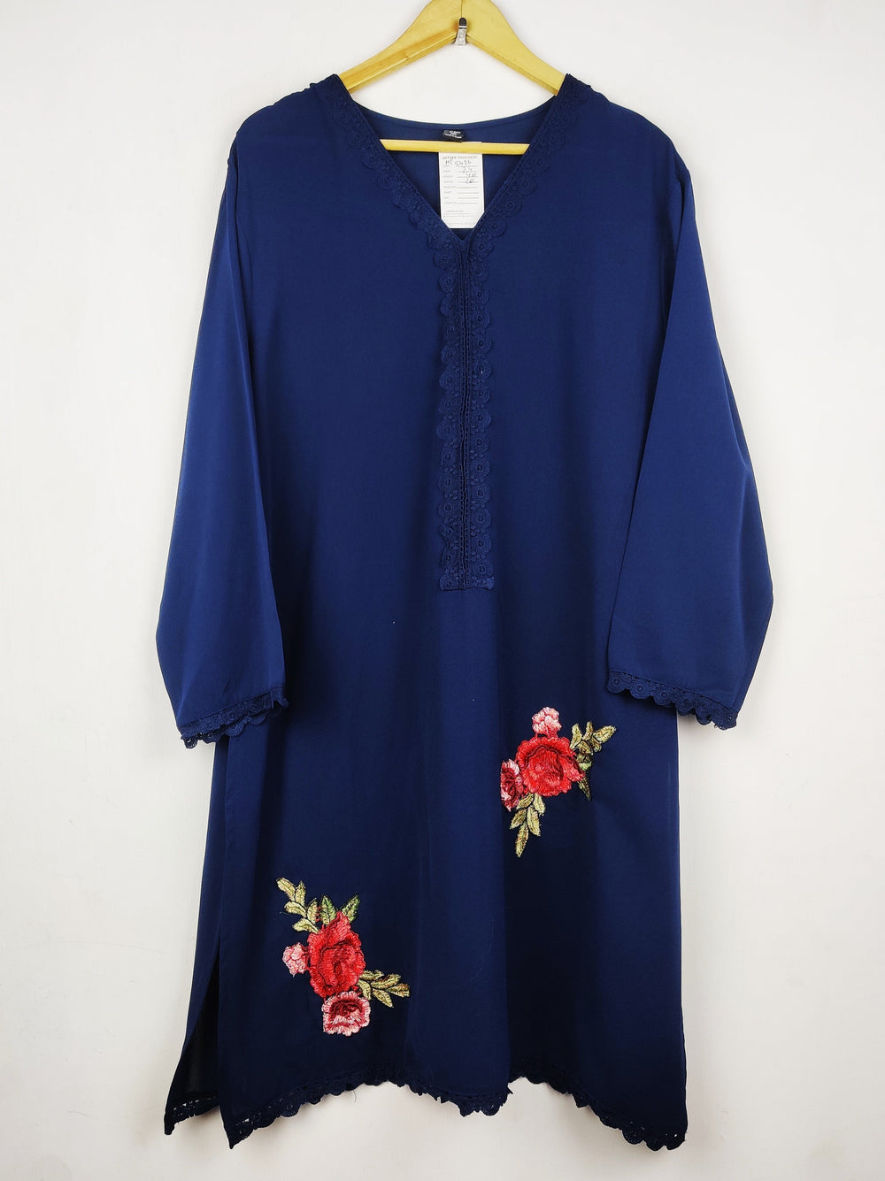 Buy online pre-used pre-loved 100% authentic & Original branded Shein (MF-5426) available in Pakistan. Top international brands avilable.