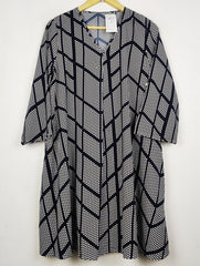 Buy online pre-used pre-loved 100% authentic & Original branded Unknown Brand (MF-5573) available in Pakistan. Top international brands avilable.