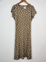 Buy online pre-used pre-loved 100% authentic & Original branded Roman (MF-558) available in Pakistan. Top international brands avilable.