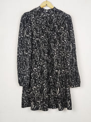 Buy online pre-used pre-loved 100% authentic & Original branded Dorothy Perkins (MF-5597) available in Pakistan. Top international brands avilable.