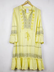 Buy online pre-used pre-loved 100% authentic & Original branded Monsoon (MF-5615) available in Pakistan. Top international brands avilable.