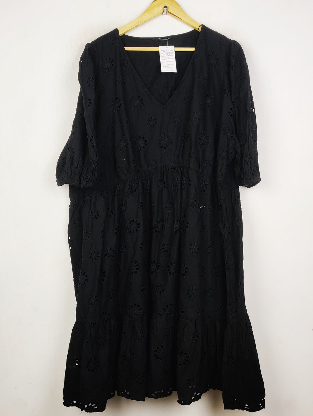 Buy online pre-used pre-loved 100% authentic & Original branded George (MF-5709) available in Pakistan. Top international brands avilable.