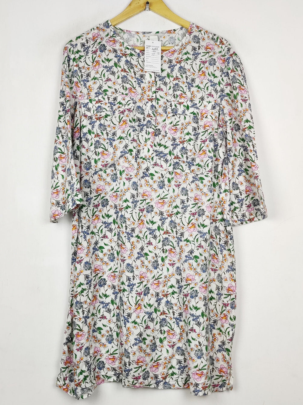 Buy online pre-used pre-loved 100% authentic & Original branded H&M (MF-6088) available in Pakistan. Top international brands avilable.