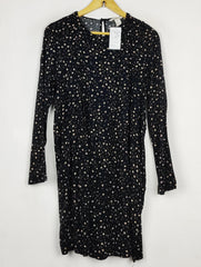 Buy online pre-used pre-loved 100% authentic & Original branded H&M (MF-6164) available in Pakistan. Top international brands avilable.