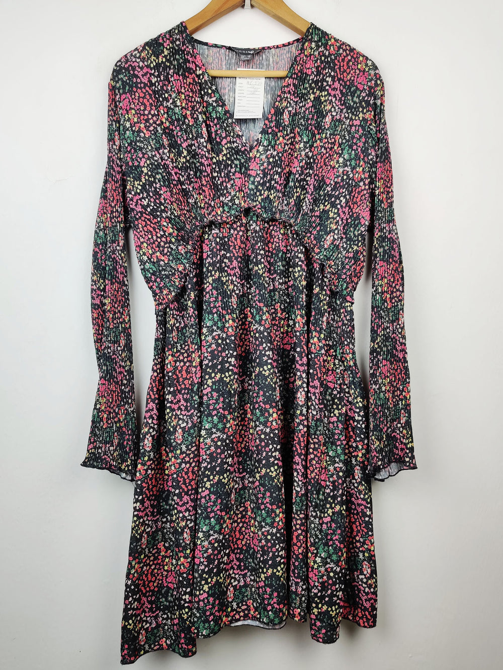 Buy online pre-used pre-loved 100% authentic & Original branded Primark (MF-620) available in Pakistan. Top international brands avilable.