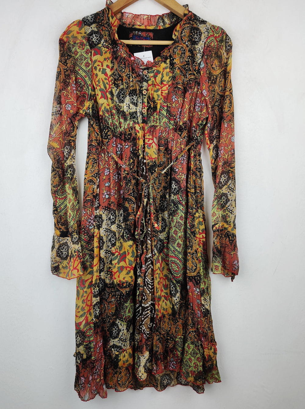 Buy online pre-used pre-loved 100% authentic & Original branded Joe Browns (MF-71) available in Pakistan. Top international brands avilable.