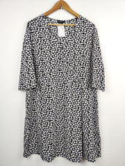 Buy online pre-used pre-loved 100% authentic & Original branded Wednesdays Girl (MF-735) available in Pakistan. Top international brands avilable.