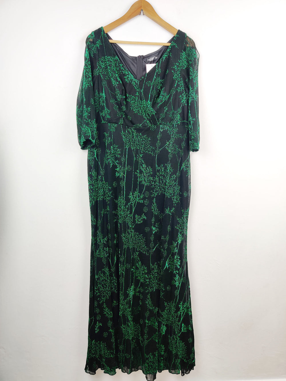 Buy online pre-used pre-loved 100% authentic & Original branded Shein (MF-745) available in Pakistan. Top international brands avilable.