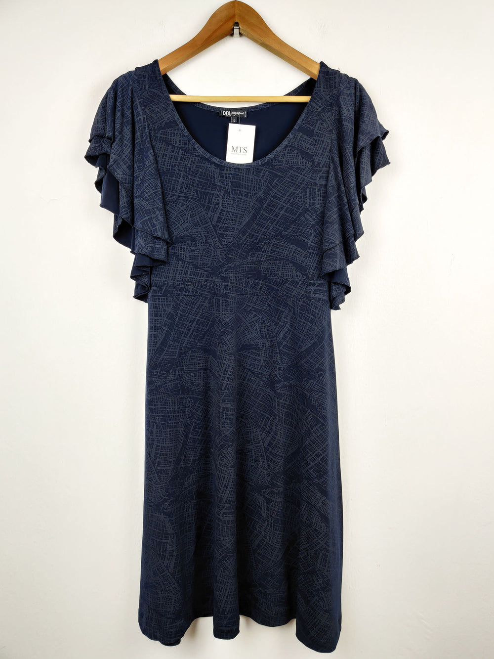 Buy online pre-used pre-loved 100% authentic & Original branded Didi Pretty Different (MF-755) available in Pakistan. Top international brands avilable.