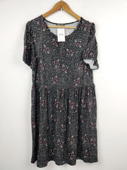 Buy online pre-used pre-loved 100% authentic & Original branded Papaya (MF-777) available in Pakistan. Top international brands avilable.