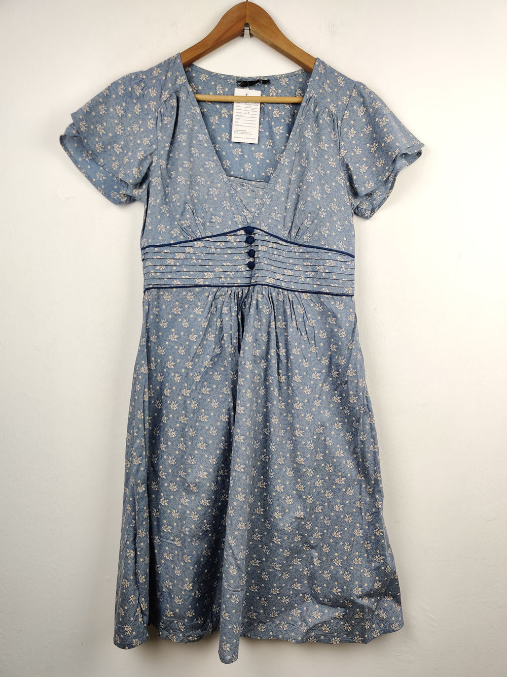 Buy online pre-used pre-loved 100% authentic & Original branded Unknown Brand (MF-793) available in Pakistan. Top international brands avilable.