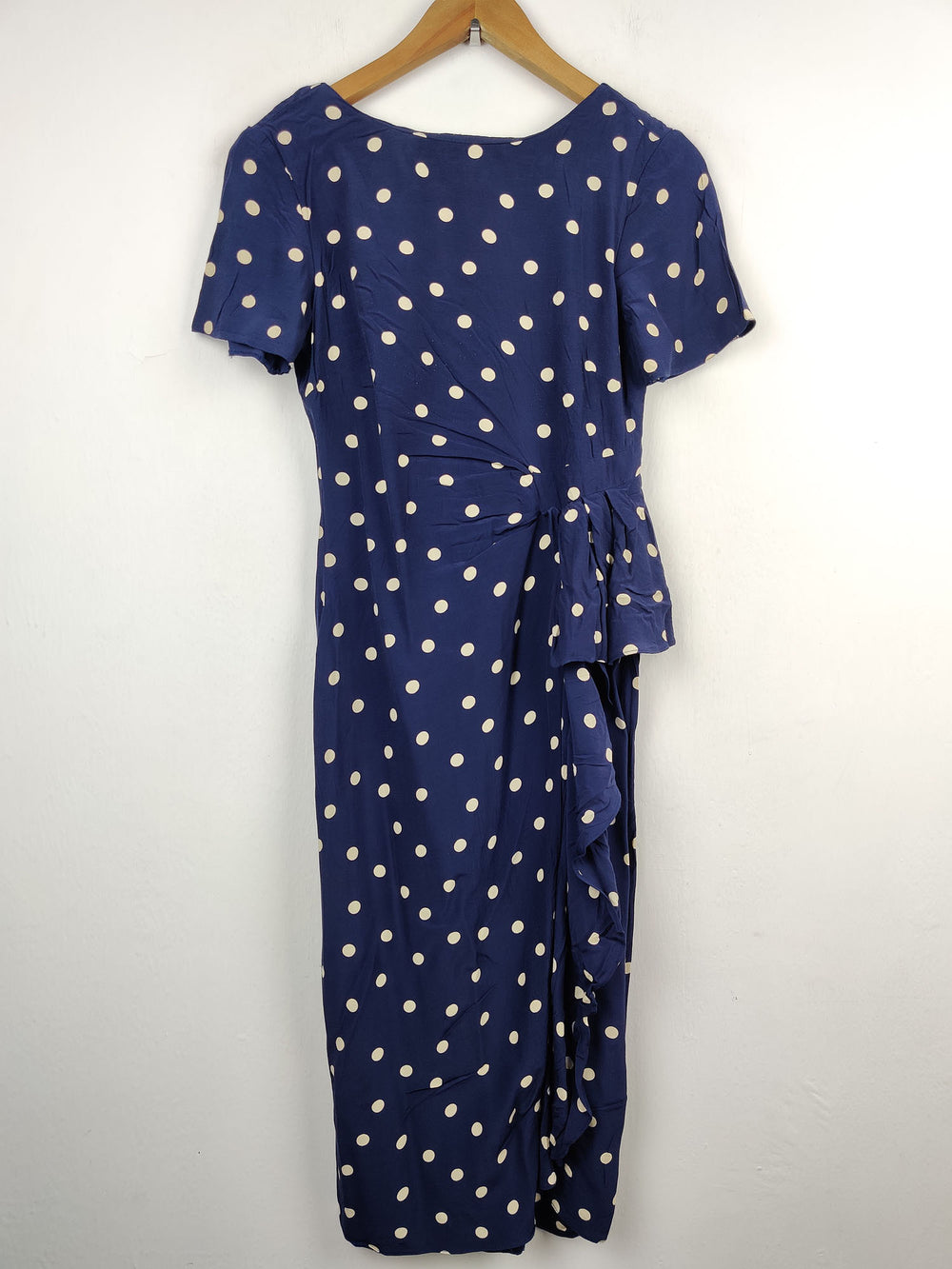 Buy online pre-used pre-loved 100% authentic & Original branded Asos (MF-804) available in Pakistan. Top international brands avilable.