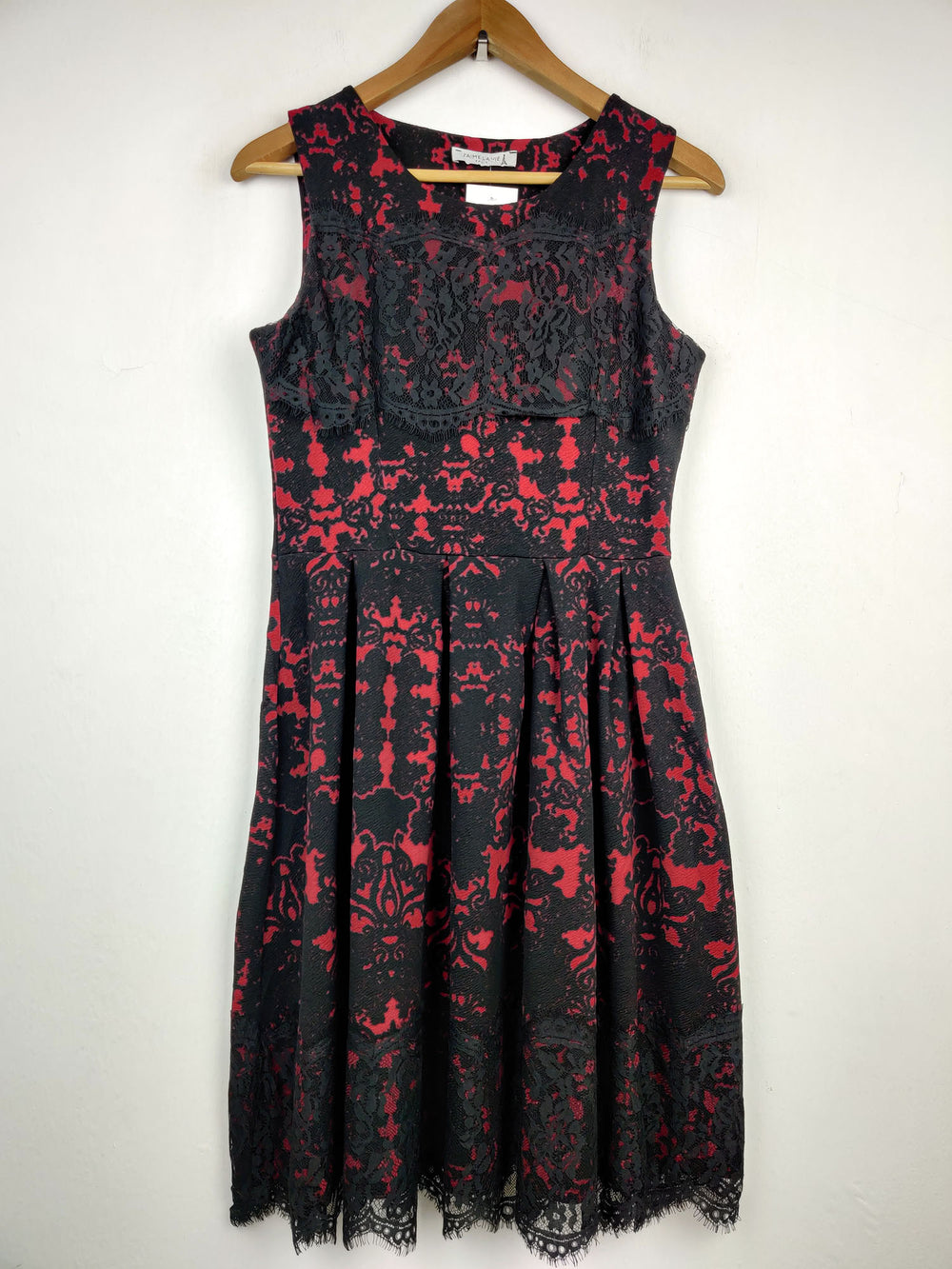 Buy online pre-used pre-loved 100% authentic & Original branded Jaime Lavie (MF-818) available in Pakistan. Top international brands avilable.