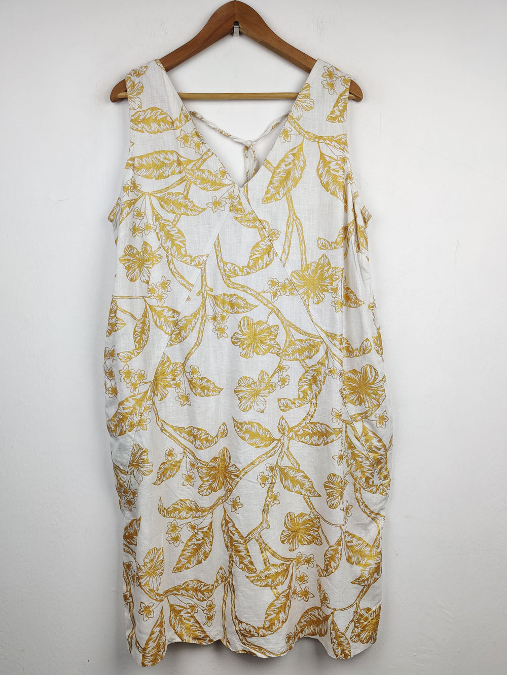 Buy online pre-used pre-loved 100% authentic & Original branded Next (MF-831) available in Pakistan. Top international brands avilable.