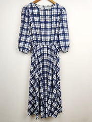 Buy online pre-used pre-loved 100% authentic & Original branded F&F (MF-843) available in Pakistan. Top international brands avilable.