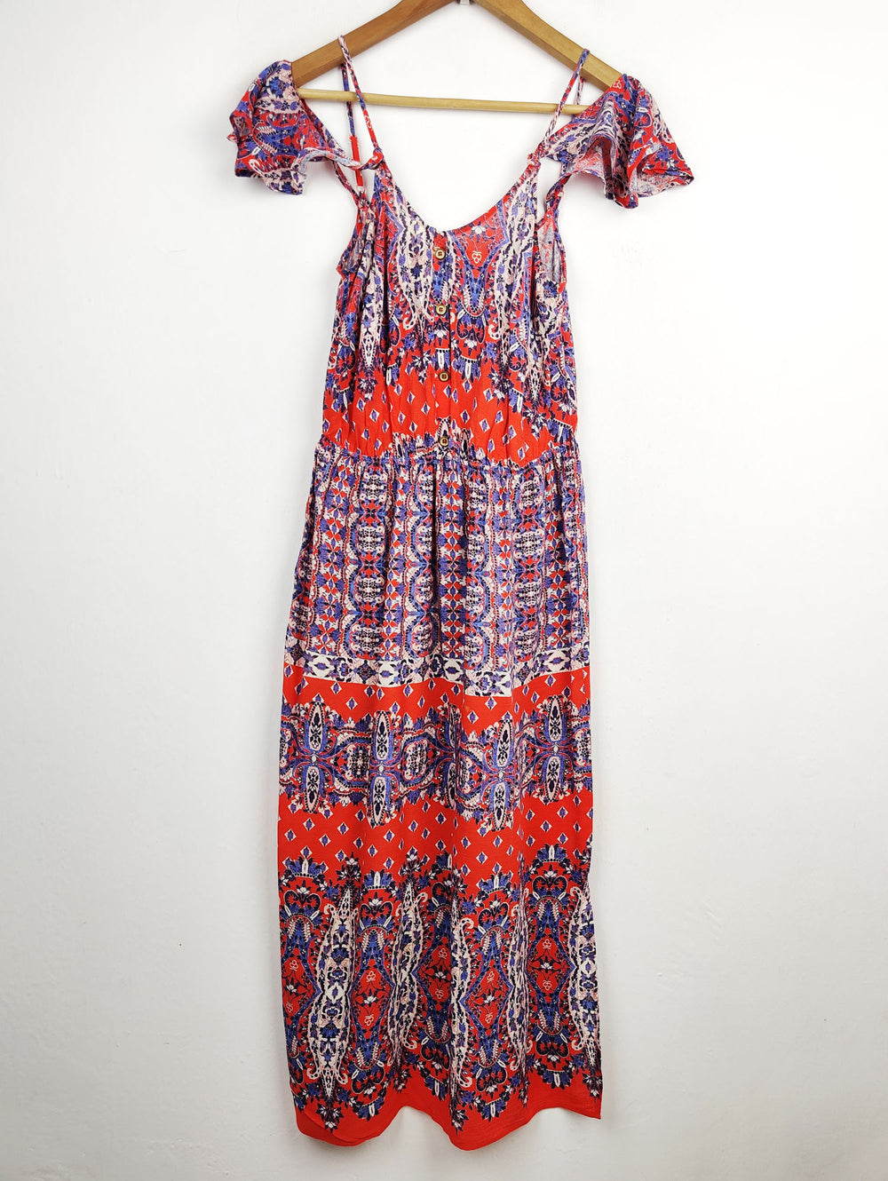 Buy online pre-used pre-loved 100% authentic & Original branded F&F (MF-887) available in Pakistan. Top international brands avilable.