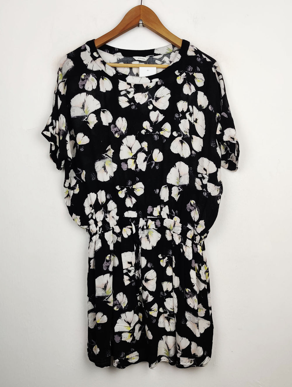 Buy online pre-used pre-loved 100% authentic & Original branded Sparkz (MF-920) available in Pakistan. Top international brands avilable.