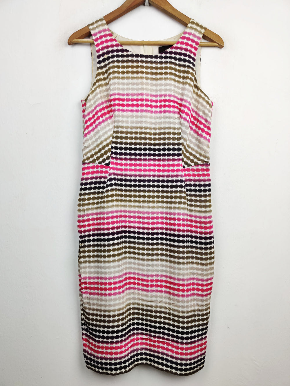 Buy online pre-used pre-loved 100% authentic & Original branded Next (MF-938) available in Pakistan. Top international brands avilable.