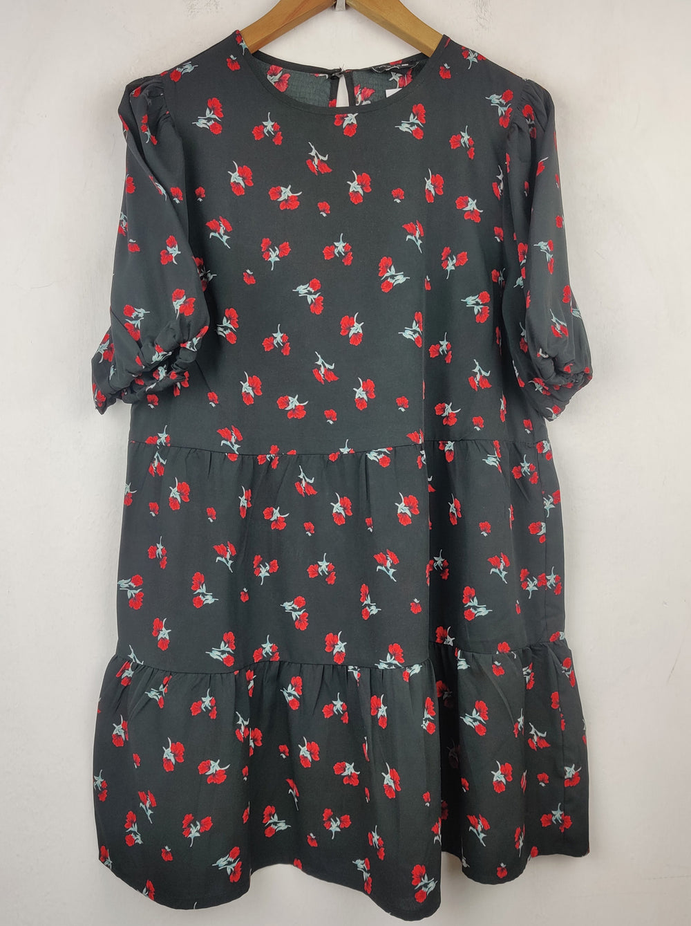 Buy online pre-used pre-loved 100% authentic & Original branded New Look (MF-93) available in Pakistan. Top international brands avilable.