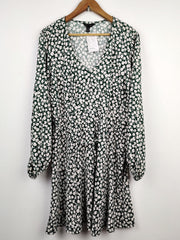 Buy online pre-used pre-loved 100% authentic & Original branded New Look (MF-969) available in Pakistan. Top international brands avilable.