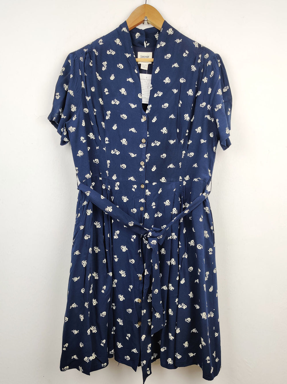 Buy online pre-used pre-loved 100% authentic & Original branded Joanie (MF-974) available in Pakistan. Top international brands avilable.