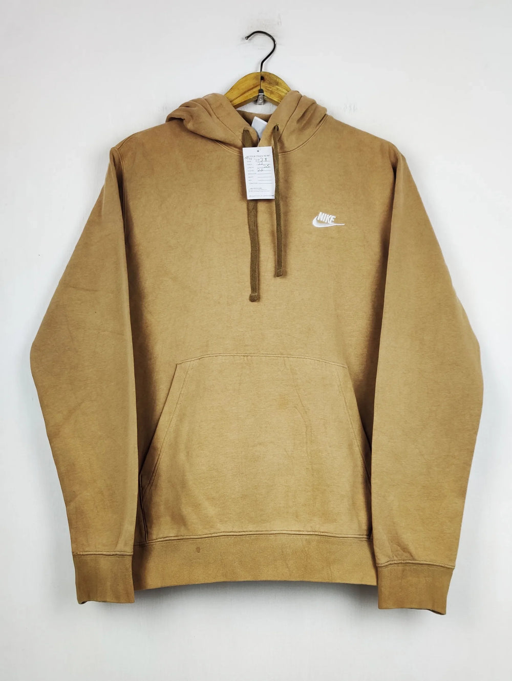 Buy online pre-used pre-loved 100% authentic & Original branded N.I.K.E (MH-1038) available in Pakistan. Top international brands avilable.