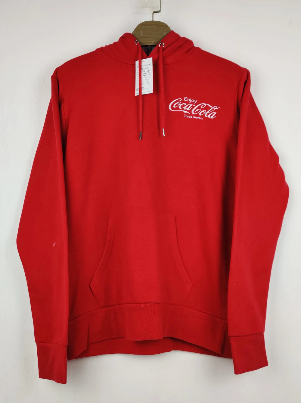 Buy online pre-used pre-loved 100% authentic & Original branded Coca Cola (MH-105) available in Pakistan. Top international brands avilable.
