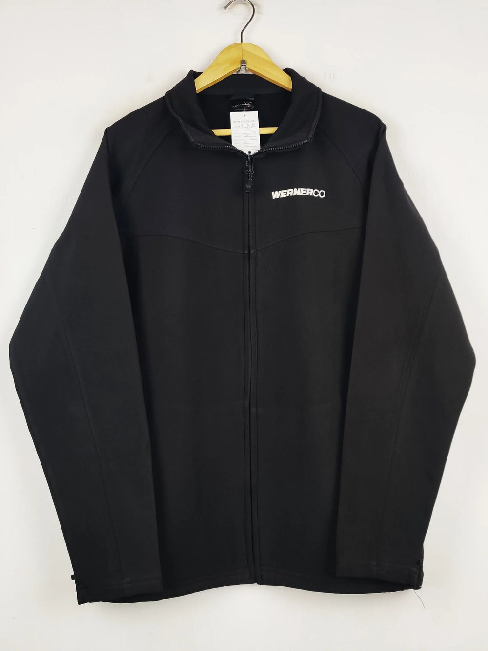 Buy online pre-used pre-loved 100% authentic & Original branded Regatta (MH-1083) available in Pakistan. Top international brands avilable.