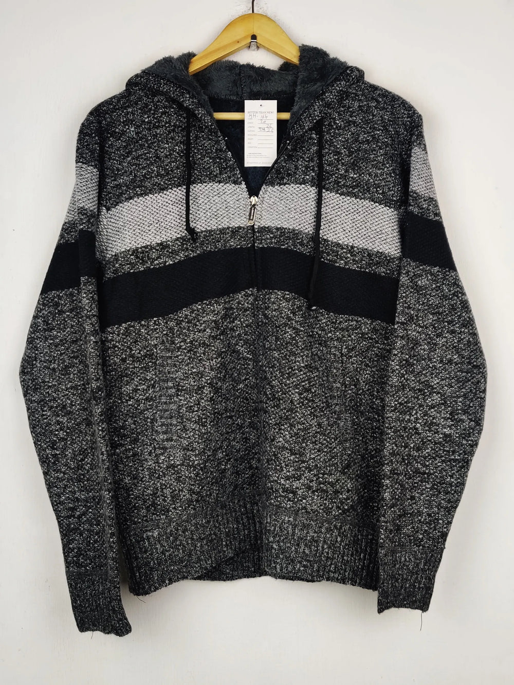 Buy online pre-used pre-loved 100% authentic & Original branded Unknown Brand (MH-164) available in Pakistan. Top international brands avilable.