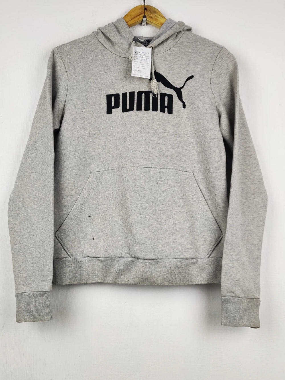 Buy online pre-used pre-loved 100% authentic & Original branded P.U.M.A (MH-16) available in Pakistan. Top international brands avilable.