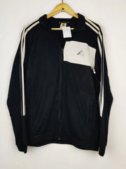 Buy online pre-used pre-loved 100% authentic & Original branded A.D.I.D.A.S (MH-185) available in Pakistan. Top international brands avilable.