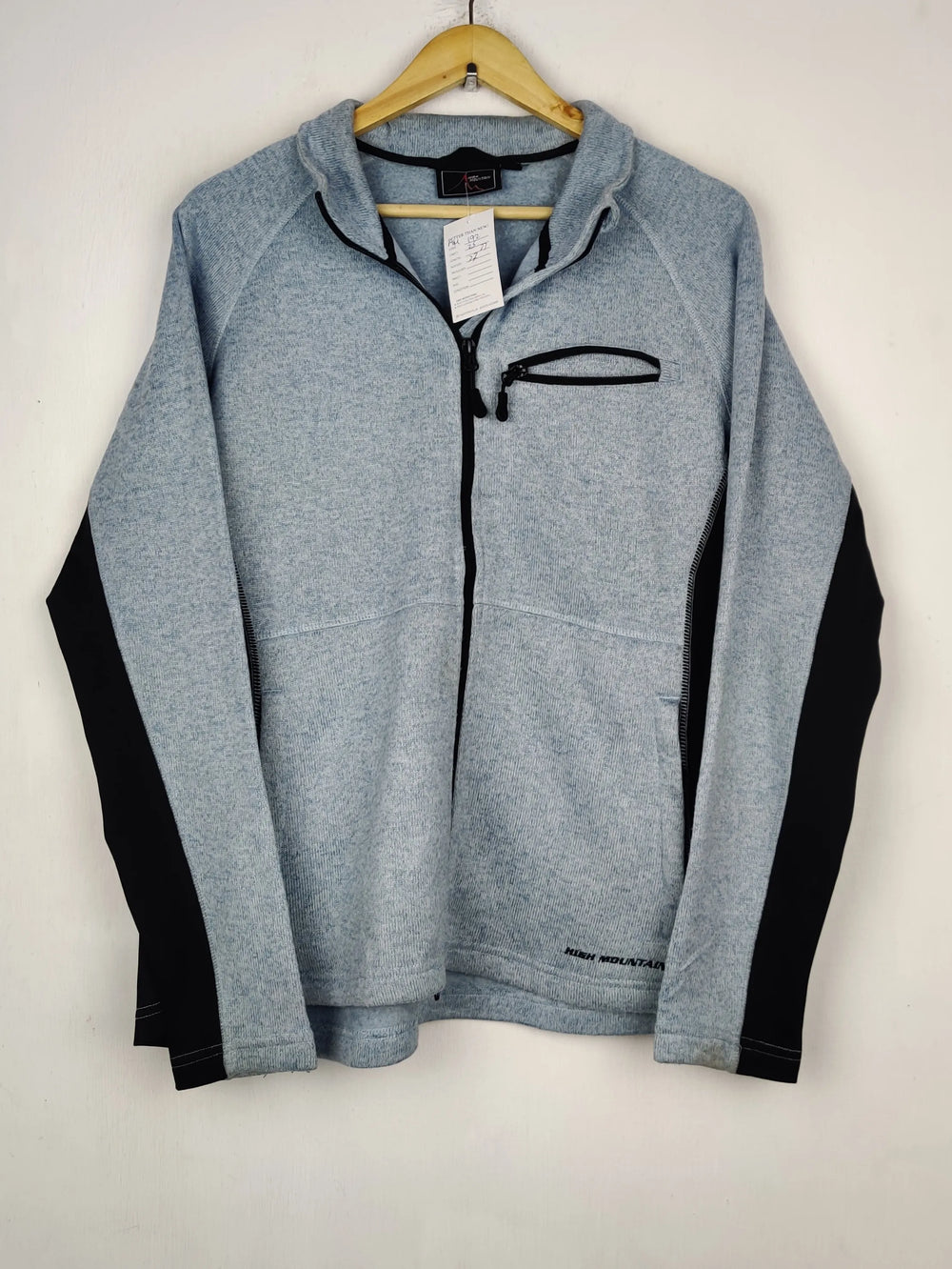 Buy online pre-used pre-loved 100% authentic & Original branded High Mountain (MH-192) available in Pakistan. Top international brands avilable.
