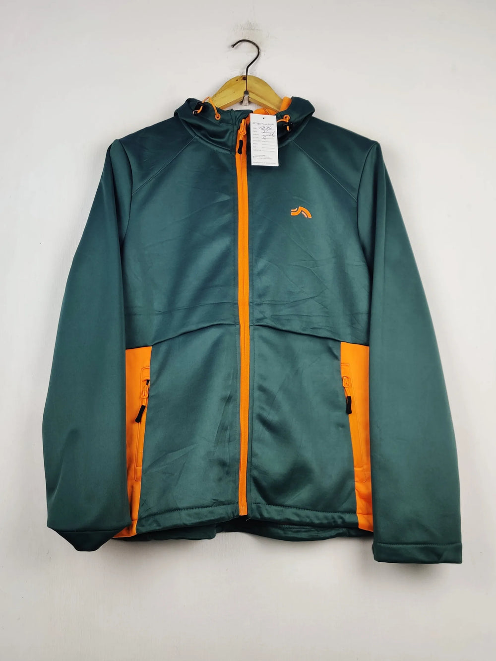 Buy online pre-used pre-loved 100% authentic & Original branded C.R.I.V.I.T (MH-292) available in Pakistan. Top international brands avilable.