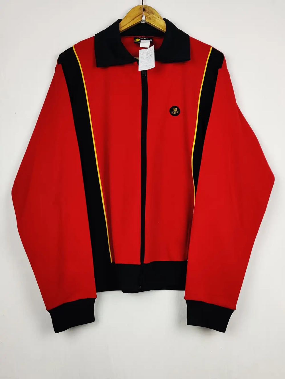 Buy online pre-used pre-loved 100% authentic & Original branded Sport (MH-342) available in Pakistan. Top international brands avilable.