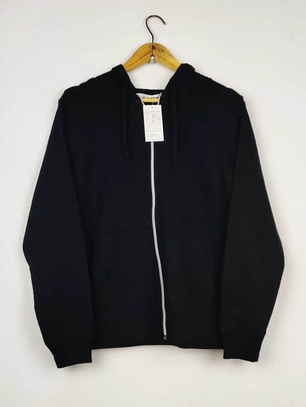 Buy online pre-used pre-loved 100% authentic & Original branded Primark (MH-412) available in Pakistan. Top international brands avilable.
