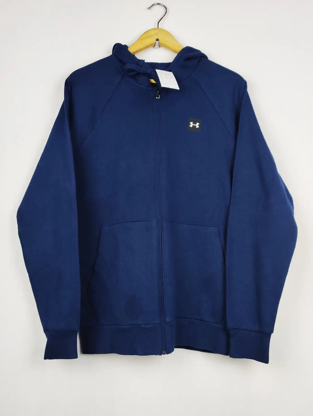 Buy online pre-used pre-loved 100% authentic & Original branded U.N.D.E.R A.R.M.O.U.R (MH-453) available in Pakistan. Top international brands avilable.