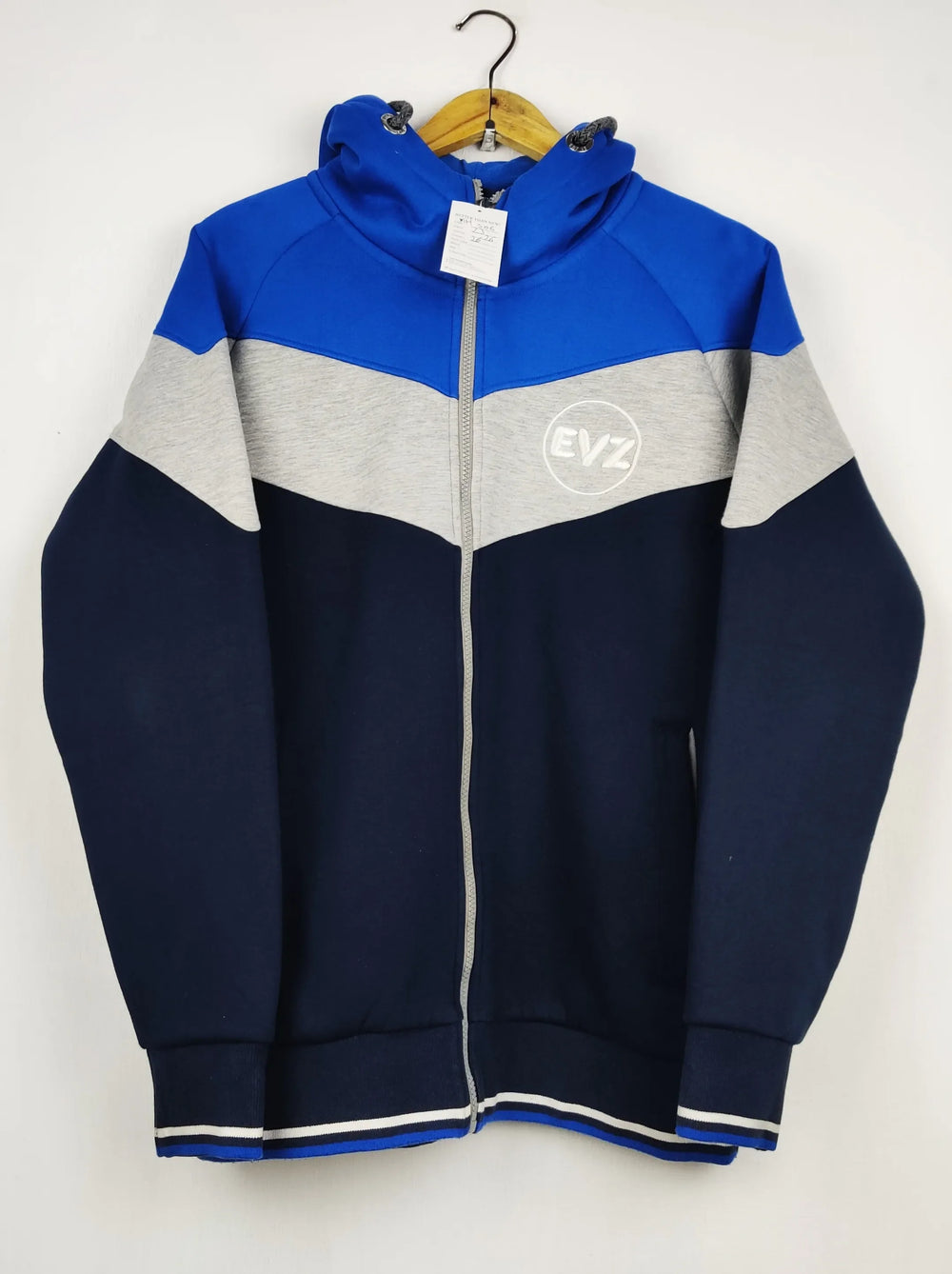 Buy online pre-used pre-loved 100% authentic & Original branded Evz (MH-506) available in Pakistan. Top international brands avilable.