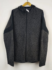 Buy online pre-used pre-loved 100% authentic & Original branded P.U.M.A (MH-523) available in Pakistan. Top international brands avilable.