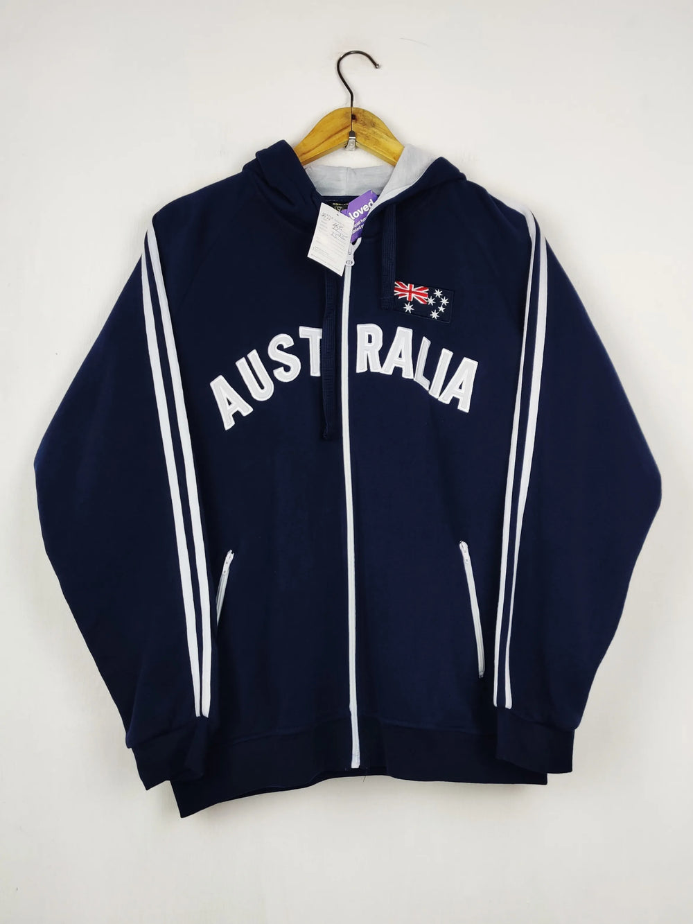 Buy online pre-used pre-loved 100% authentic & Original branded Hoxley Australia (MH-668) available in Pakistan. Top international brands avilable.