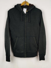 Buy online pre-used pre-loved 100% authentic & Original branded Giordano (MH-768) available in Pakistan. Top international brands avilable.