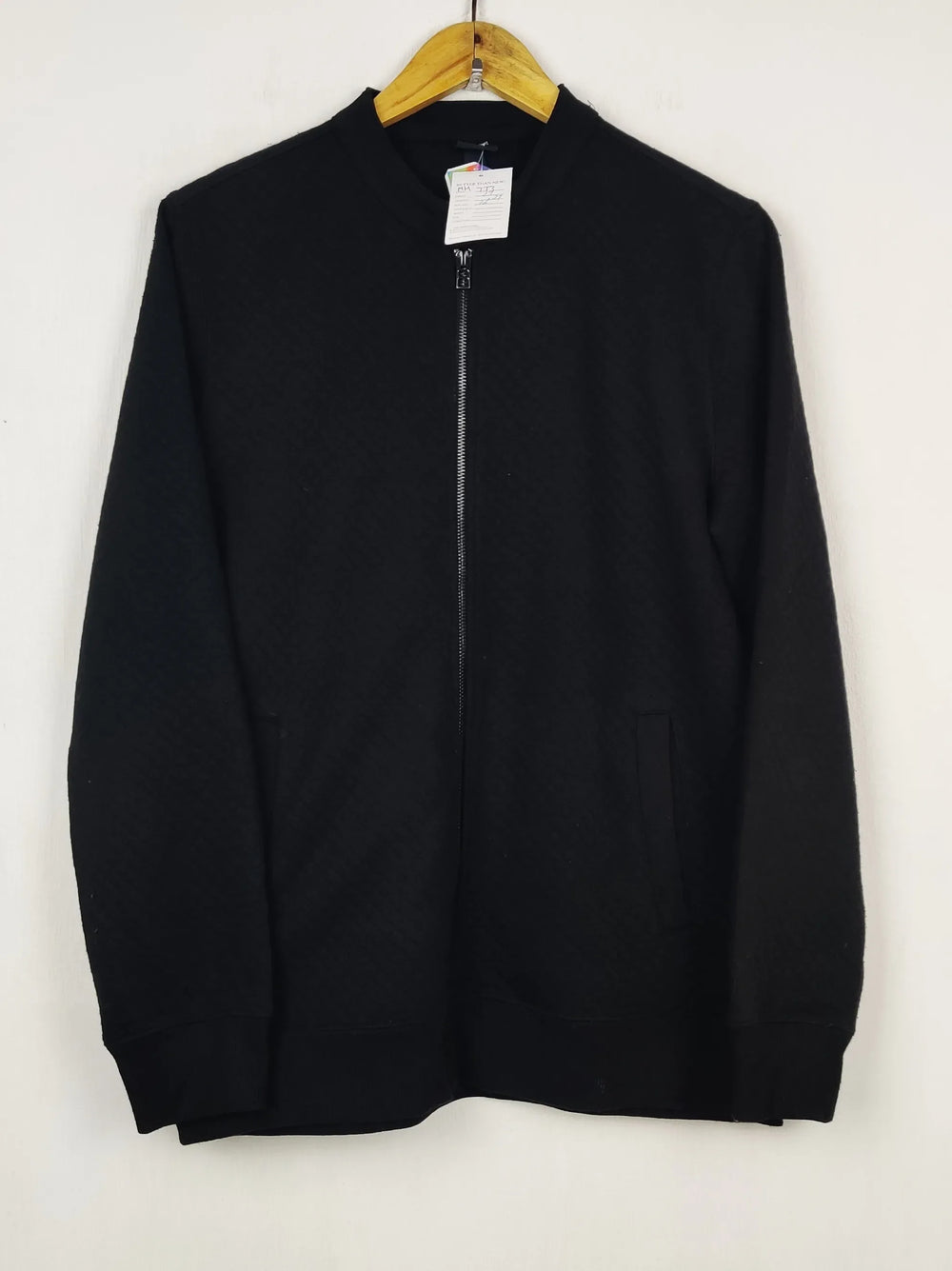 Buy online pre-used pre-loved 100% authentic & Original branded H&M (MH-773) available in Pakistan. Top international brands avilable.