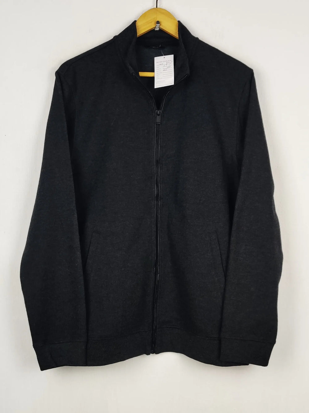 Buy online pre-used pre-loved 100% authentic & Original branded Massimo Dutti (MH-807) available in Pakistan. Top international brands avilable.