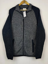 Buy online pre-used pre-loved 100% authentic & Original branded Mountain Wear (MH-939) available in Pakistan. Top international brands avilable.