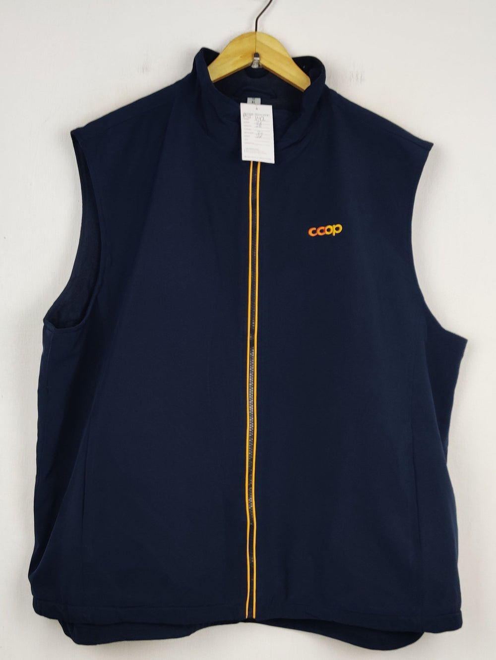 Buy online pre-used pre-loved 100% authentic & Original branded Unknown Brand (MJ-142) available in Pakistan. Top international brands avilable.