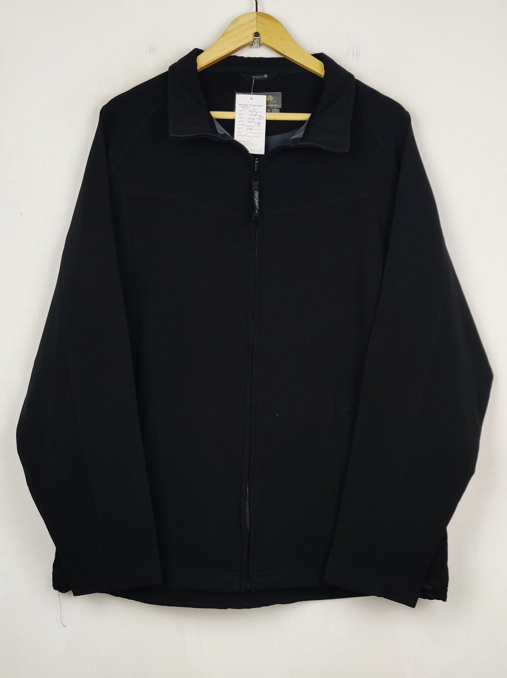 Buy online pre-used pre-loved 100% authentic & Original branded Regatta (MJ-171) available in Pakistan. Top international brands avilable.