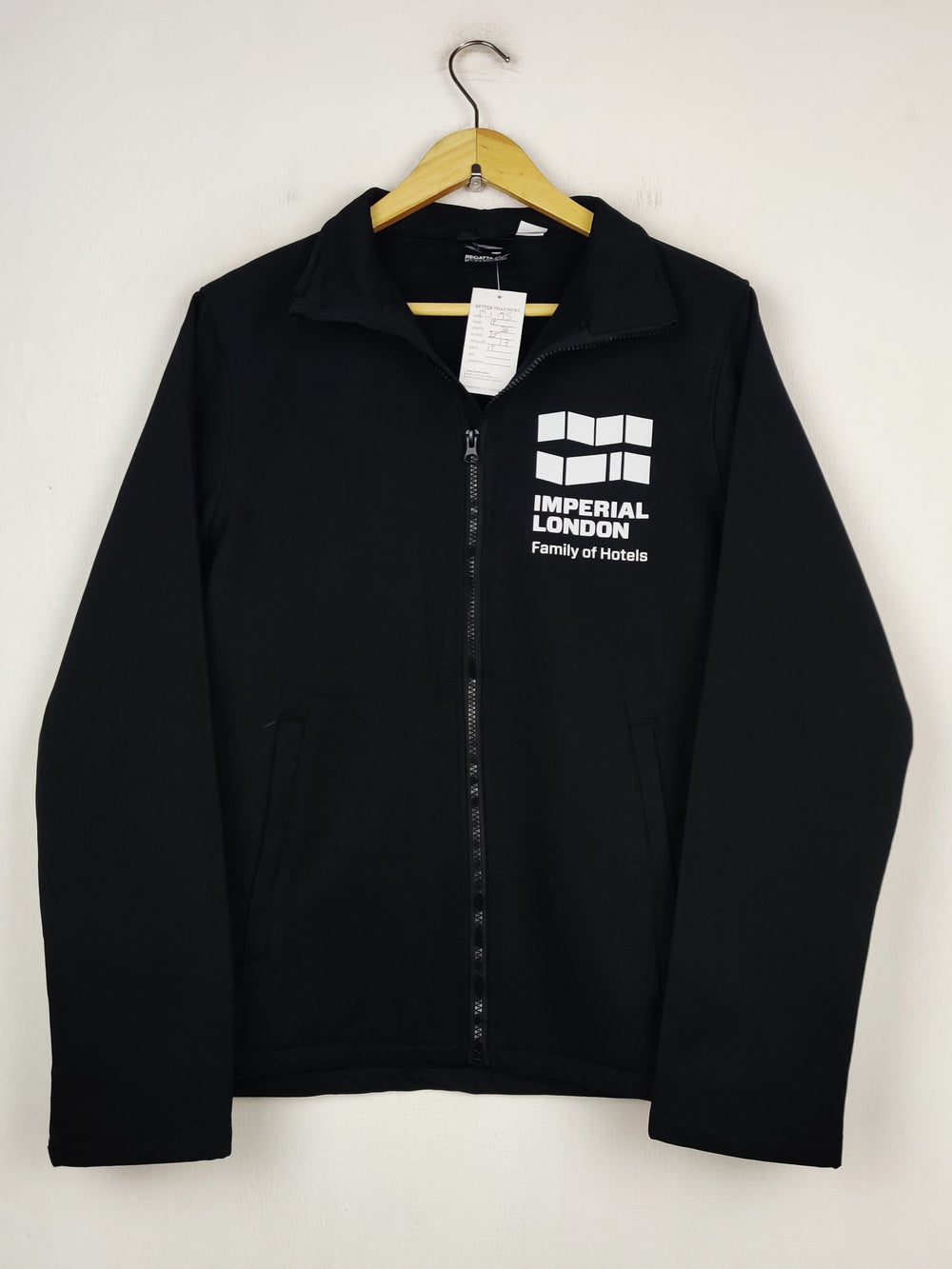 Buy online pre-used pre-loved 100% authentic & Original branded Regatta (MJ-175) available in Pakistan. Top international brands avilable.