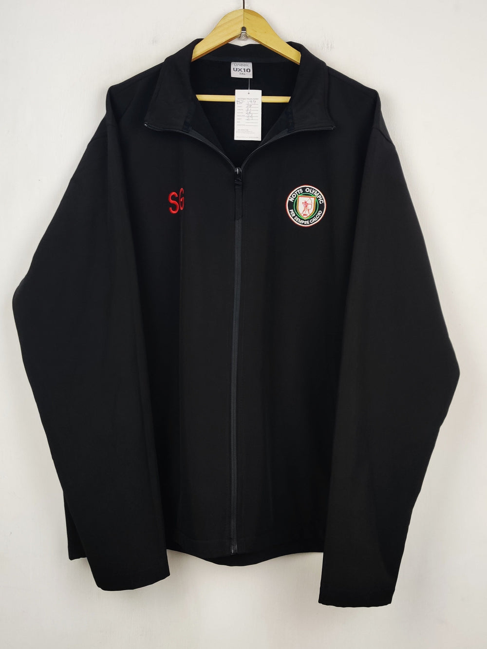 Buy online pre-used pre-loved 100% authentic & Original branded Uneek (MJ-199) available in Pakistan. Top international brands avilable.