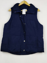 Buy online pre-used pre-loved 100% authentic & Original branded Old Navy (MJ-221) available in Pakistan. Top international brands avilable.