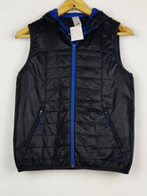 Buy online pre-used pre-loved 100% authentic & Original branded Decathlon (MJ-235) available in Pakistan. Top international brands avilable.