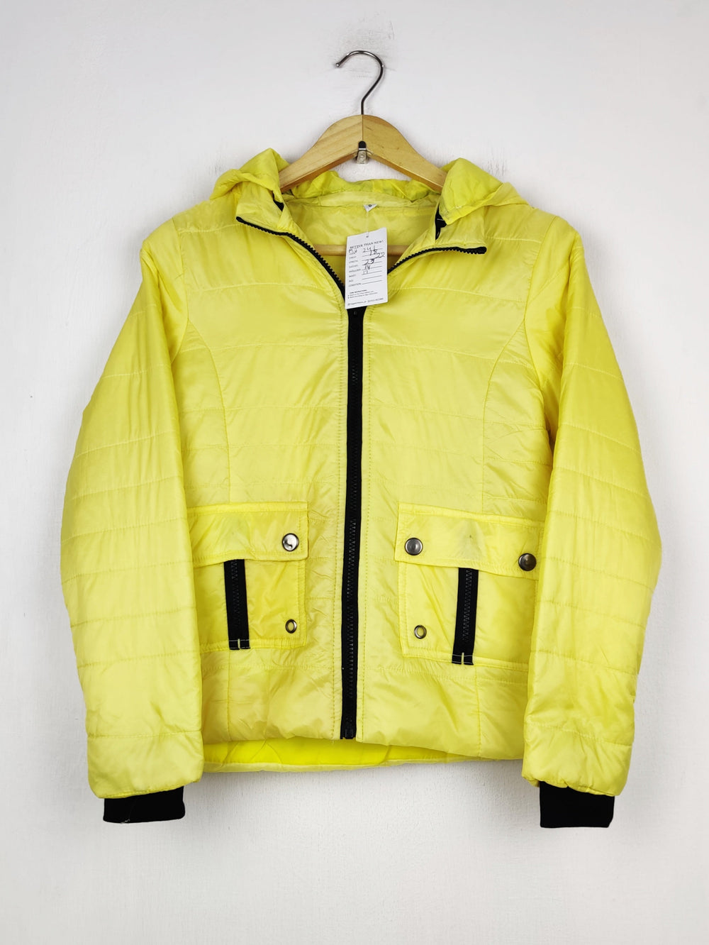 Buy online pre-used pre-loved 100% authentic & Original branded Unknown Brand (MJ-241) available in Pakistan. Top international brands avilable.